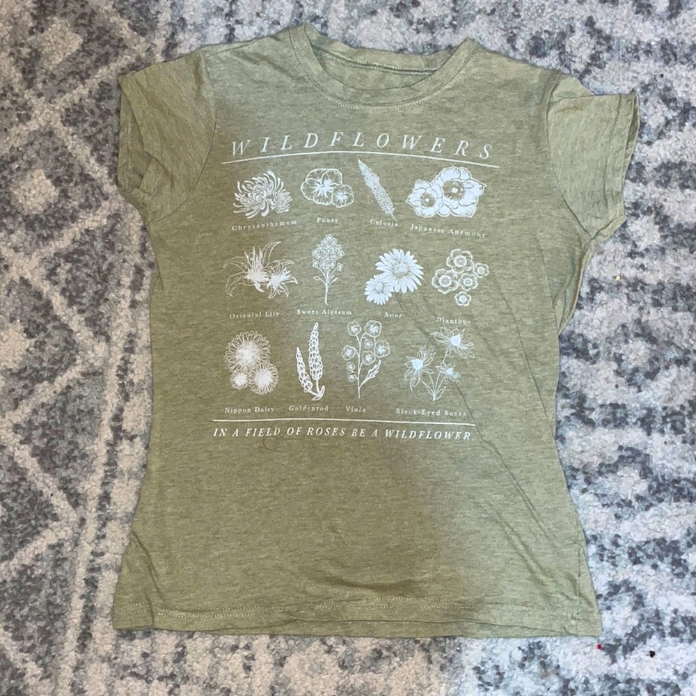 Sage green flower tee